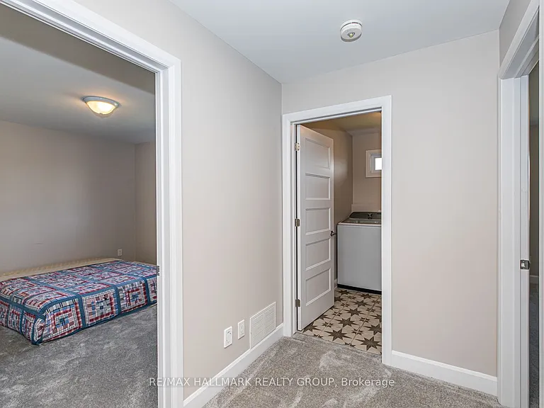 61 Duncanville St — Photo 31