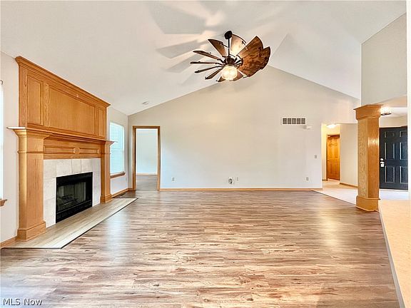 4th image of 927 Devonwood Dr