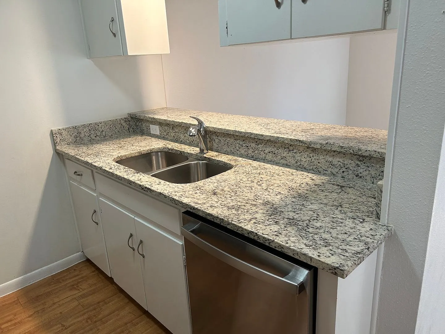 Castleplace Apartments — Photo 4