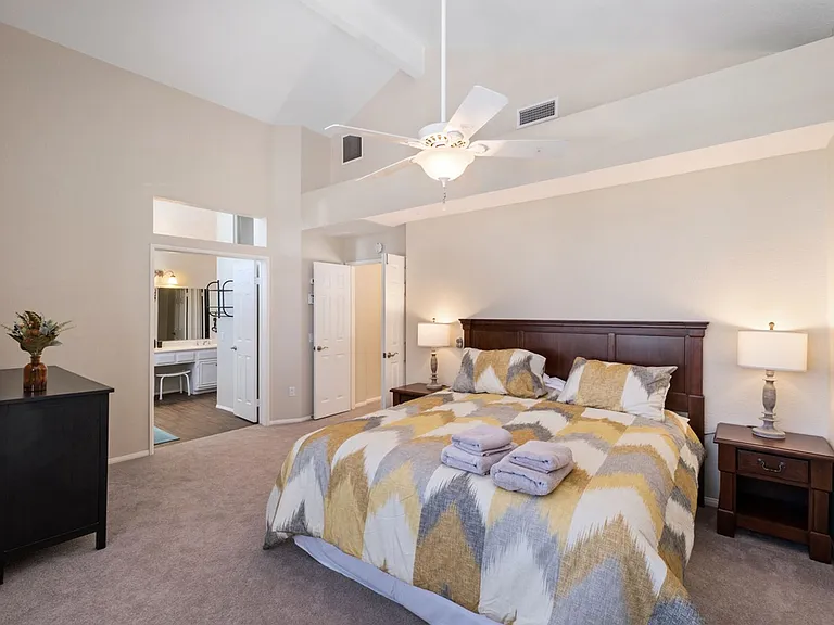 20891 Porter Ranch Rd — Photo 22