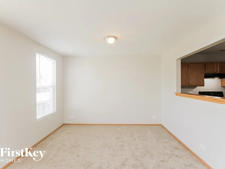 1576 Linden Park Ln — Photo 3