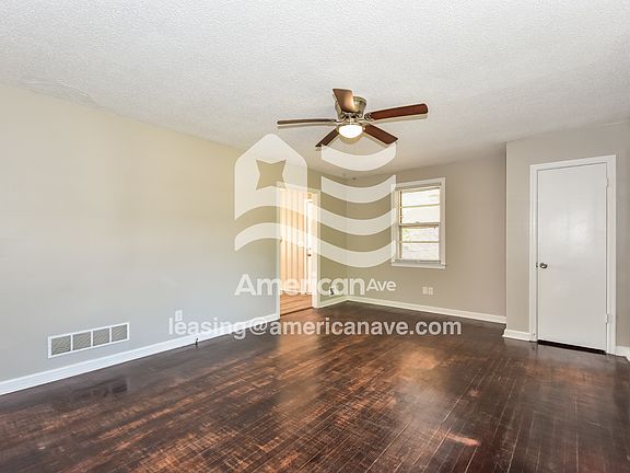 4-Living Room