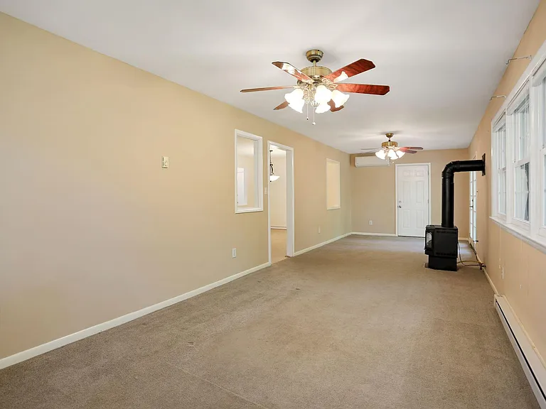 4903 Shirley St — Photo 13