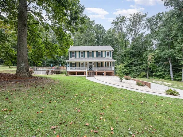 570 Cedar Dr, Winston Salem, NC 27107