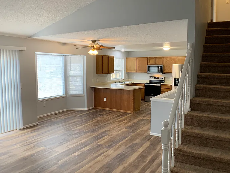 500 Entrada Dr — Photo 4