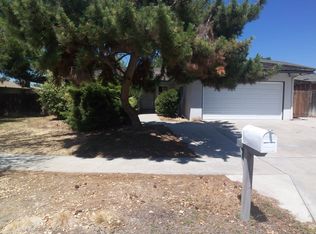2126 E Palo Alto Ave, Fresno, CA