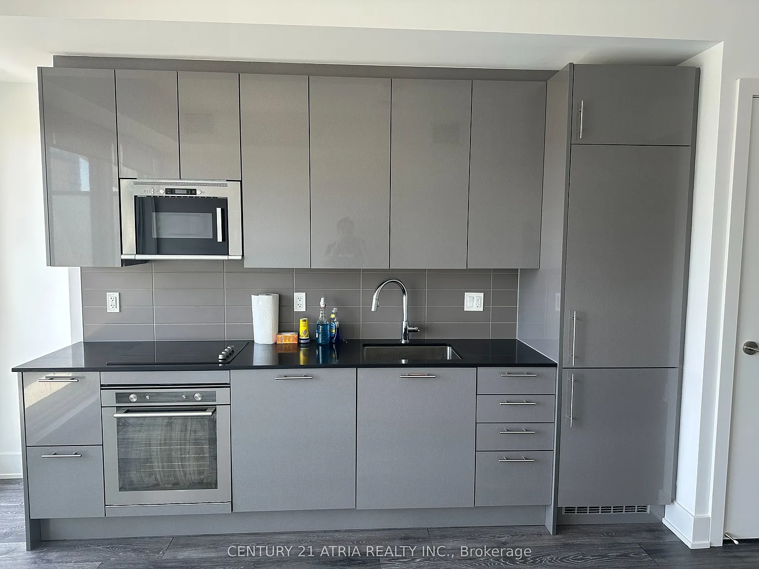 2 bed, $2,450 — Photo 2