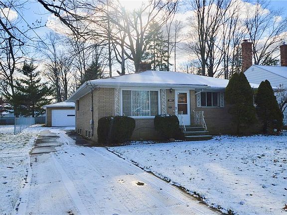 3rd image of 24279 Beech Ln