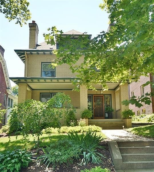 1st image of 219 Lytton Ave