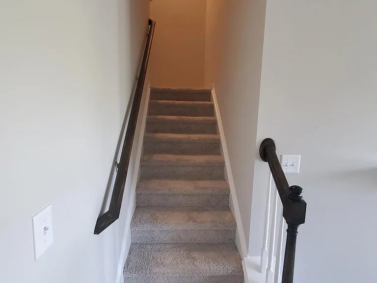 320 Kinsale Dr — Photo 11