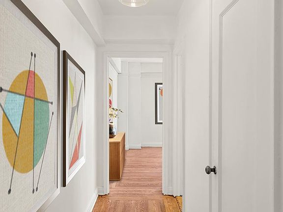 3rd image of 101 7th Ave #7L