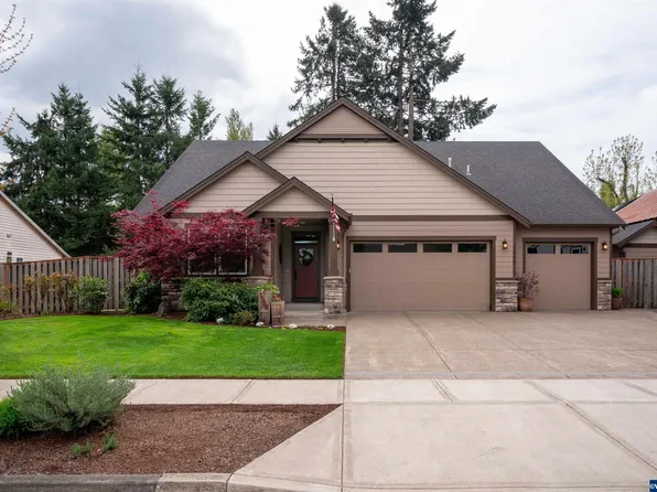 1160 E Burnett St, Stayton, OR 97383