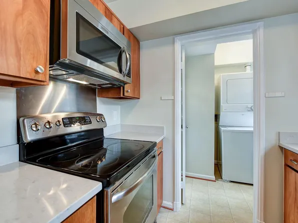 3940 Langley Ct NW APT C633, Washington, DC 20016