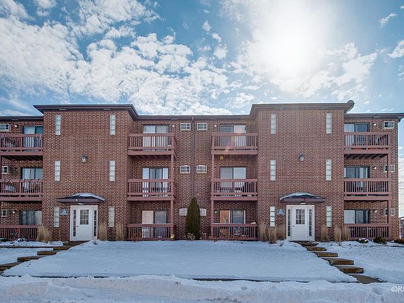 2nd image of 1157 Cedar St APT 3A