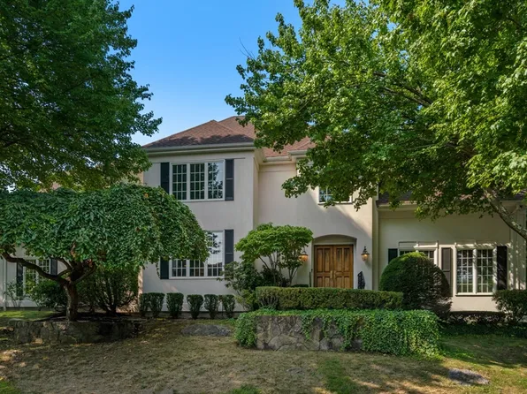 98 Huntington Rd, Newton, MA 02458
