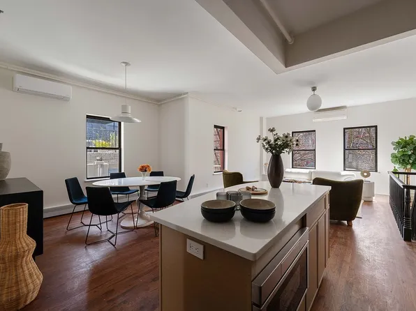 128 S 1st St APT 2, Brooklyn, NY 11249