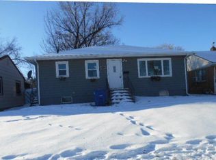 985 3rd Ave W, Dickinson, ND 58601