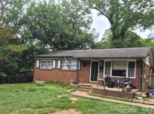 3710 Lynette Ct, Charlotte, NC 28217