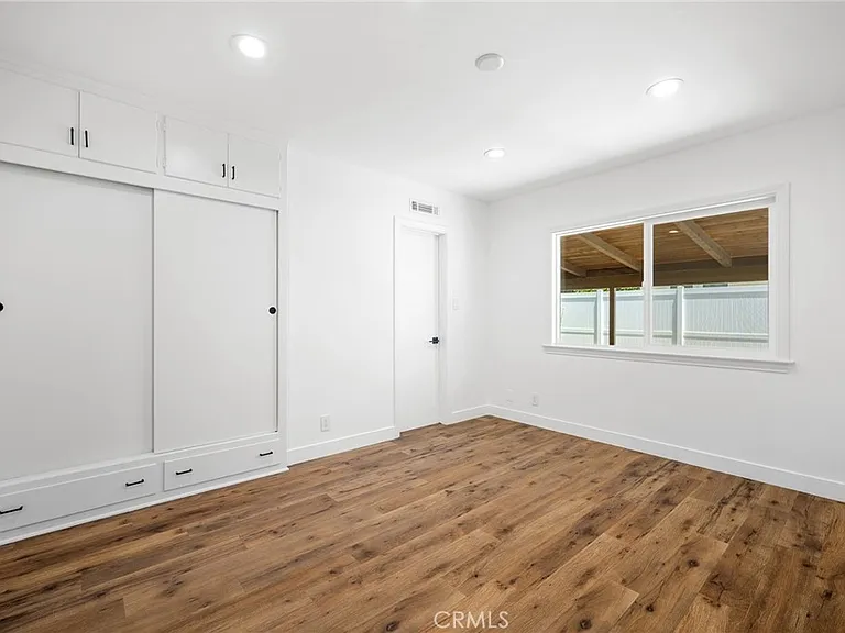 10404 Leolang Ave — Photo 13