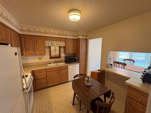 5th image of 830 Kerry Ln SE APT 20