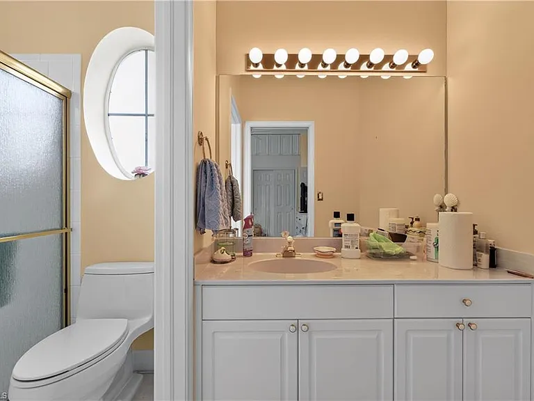 2317 Island Cove Cir — Photo 29