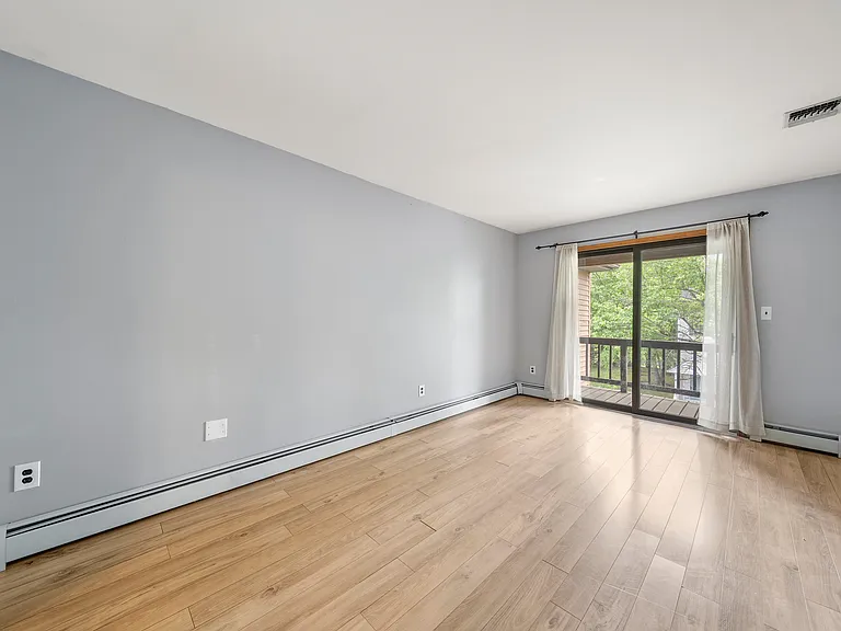 140 Allwood Rd #C — Photo 21