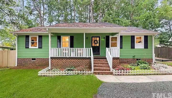 805 Horton Rd — Photo 30