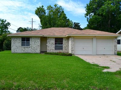 9315 Shepherd Dr, Beaumont, TX, 77707