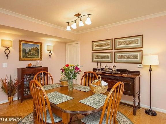 4th image of 2220 Fairfax Dr APT 510
