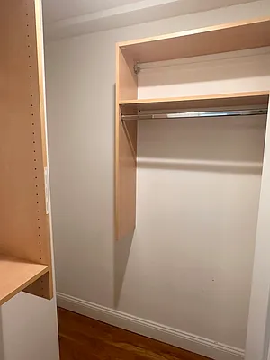 Rented by UES Management | media 7