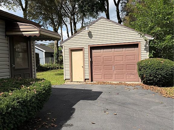 3rd image of 49 Alvord St