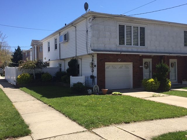 1st image of 2 Barlow Ave