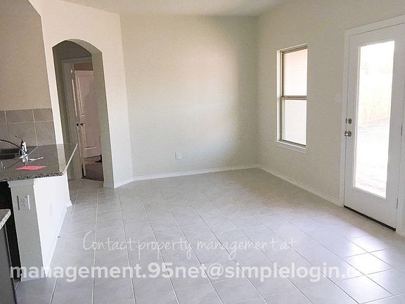 4th image of 1108 Aquamarine St