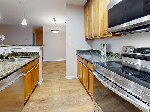5th image of 3176 Summit Square Dr #4-C12