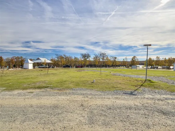 37 Water Street, Carlton Landing, OK 74432