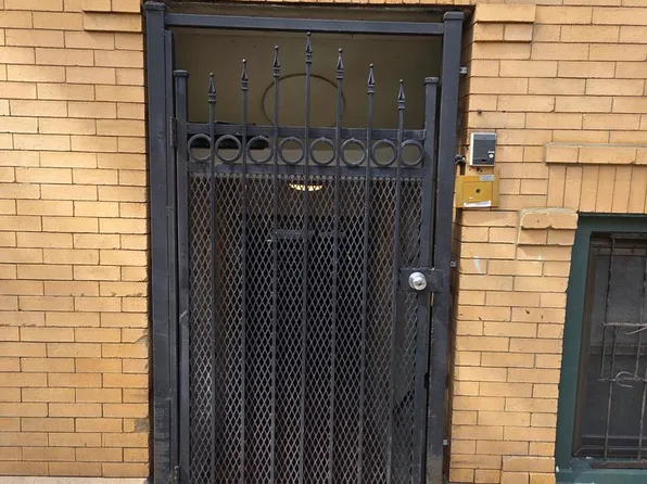 2350 N Geneva Ter, Chicago, IL 60614