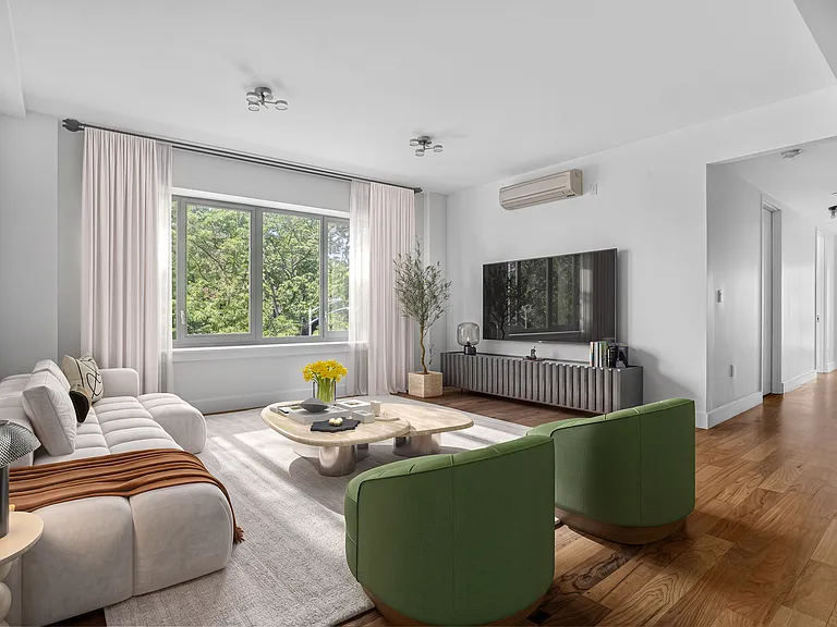 52 Convent Ave #3C — Photo 1