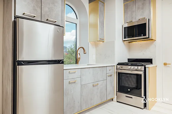 Rented by Nooklyn NYC LLC | media 14