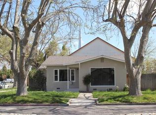 304 Palm Ave, Ripon, CA 95366