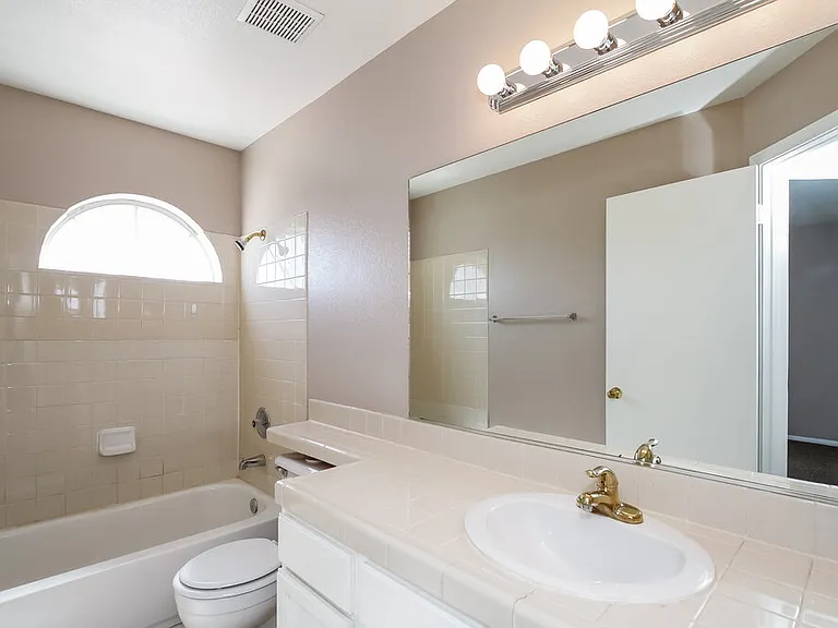 1605 Fig Palm Ct — Photo 9