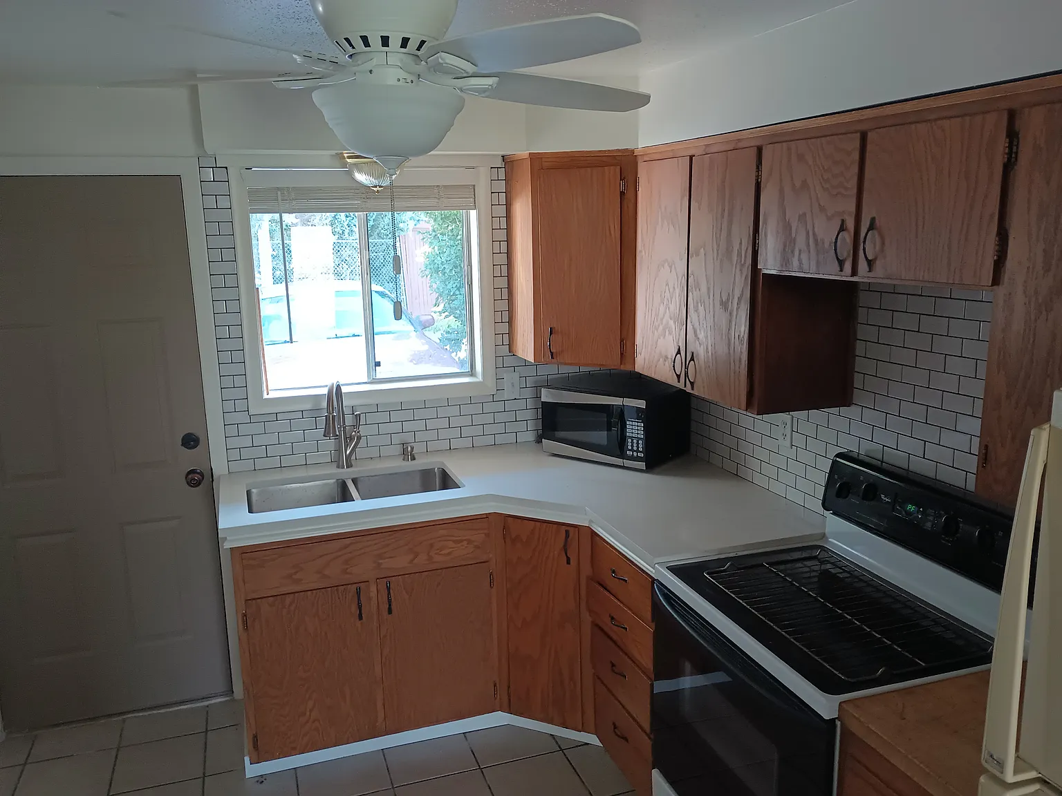 2 bed, 800 sqft, $1,125 — Photo 4