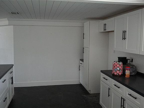 5th image of 3596 Harbor Blvd
