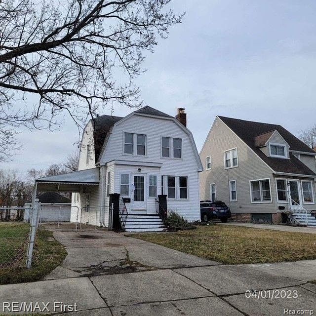 1st image of 21214 Alexander St