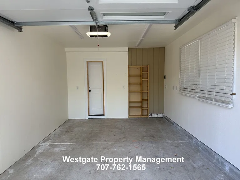 220 Payran St — Photo 23