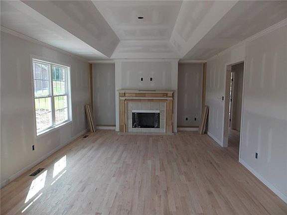 4th image of 177 Longspur Dr Lot 258