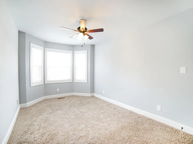 106 Capital St — Photo 10