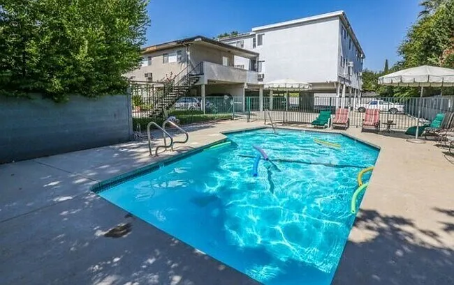 634 W Sierra Madre Blvd #E — Photo 6