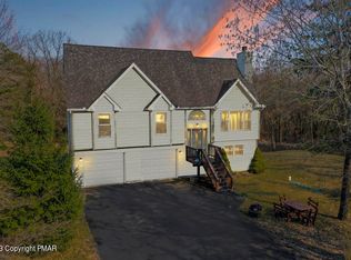 181 Laurel Ln, Blakeslee, PA
