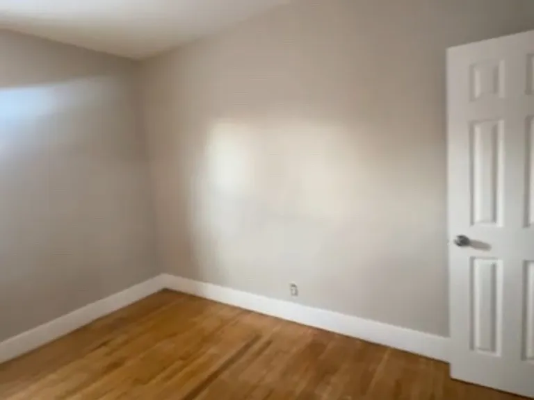 62 Pomona St #1 — Photo 4
