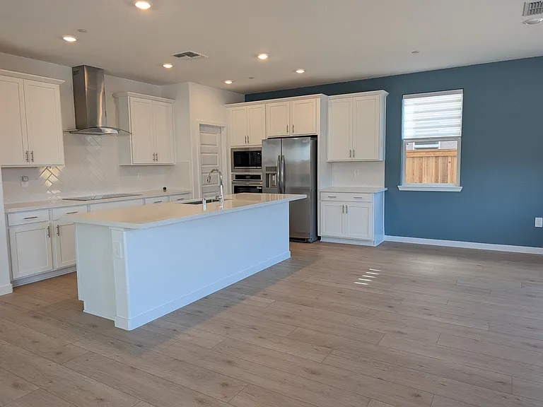 3937 Sunset Harbor Ave — Photo 3